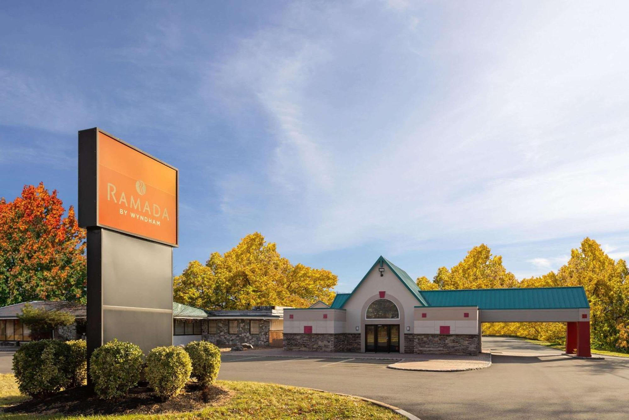 Ramada By Wyndham Parsippany Hotel Exterior photo